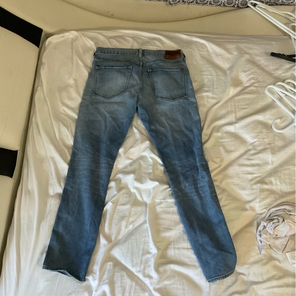 J CREW MENS 484 SLIM-FIT STRETCH JEANS - Picture 3 of 4